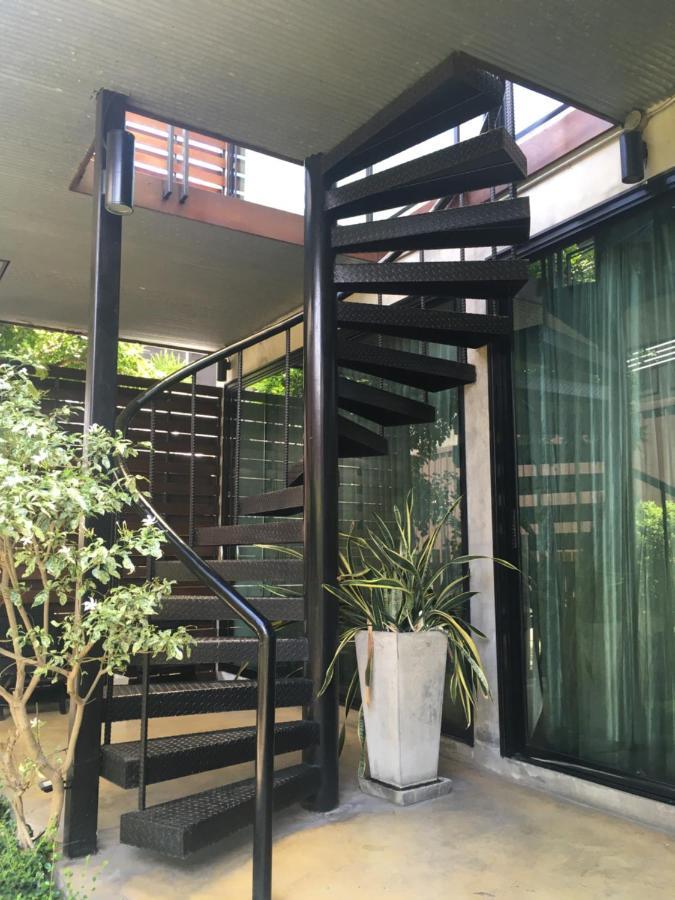 Bed Stop Hotel Chiangmai Chiang Mai Dış mekan fotoğraf